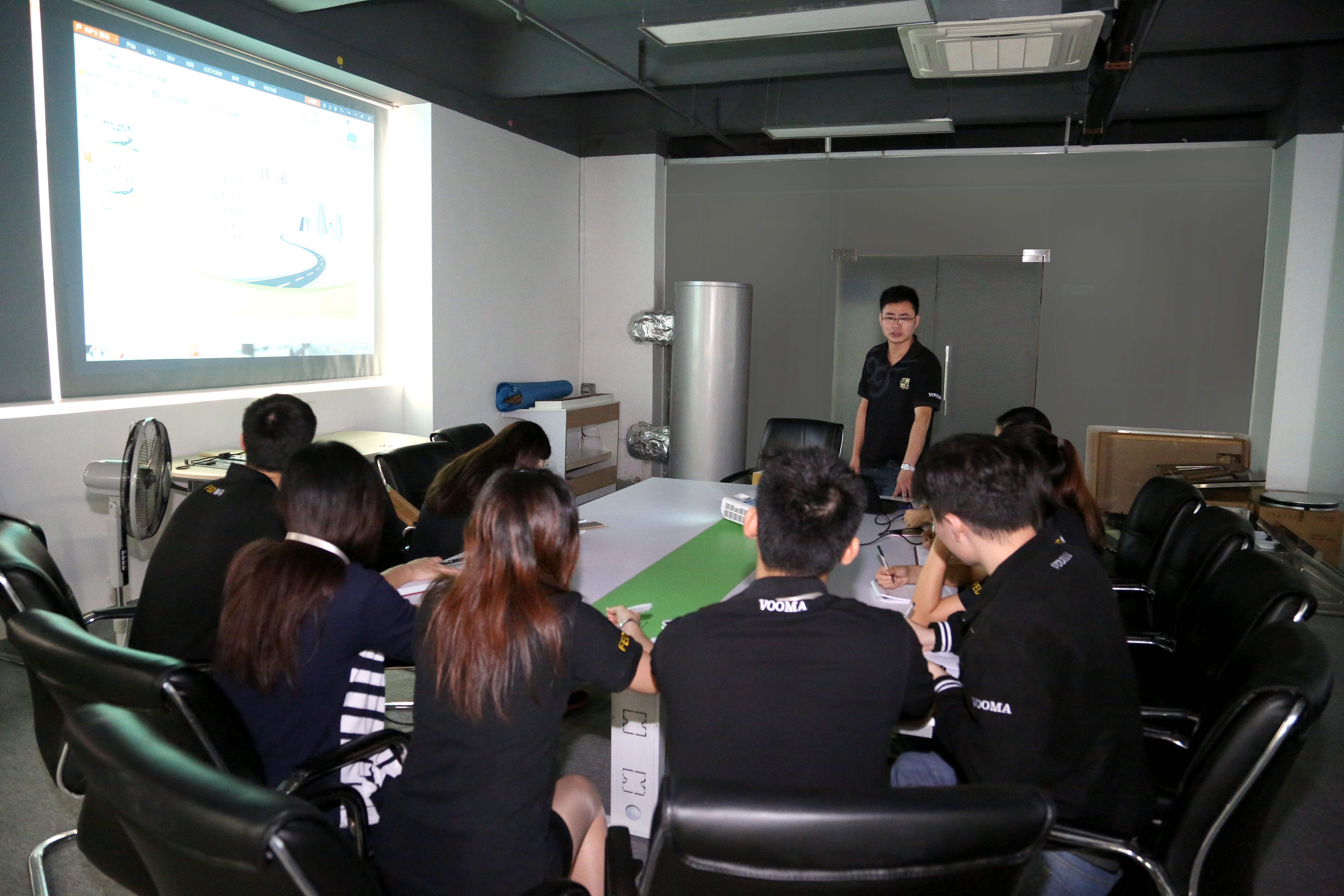 強化服務(wù)意識,提升商務(wù)能力22