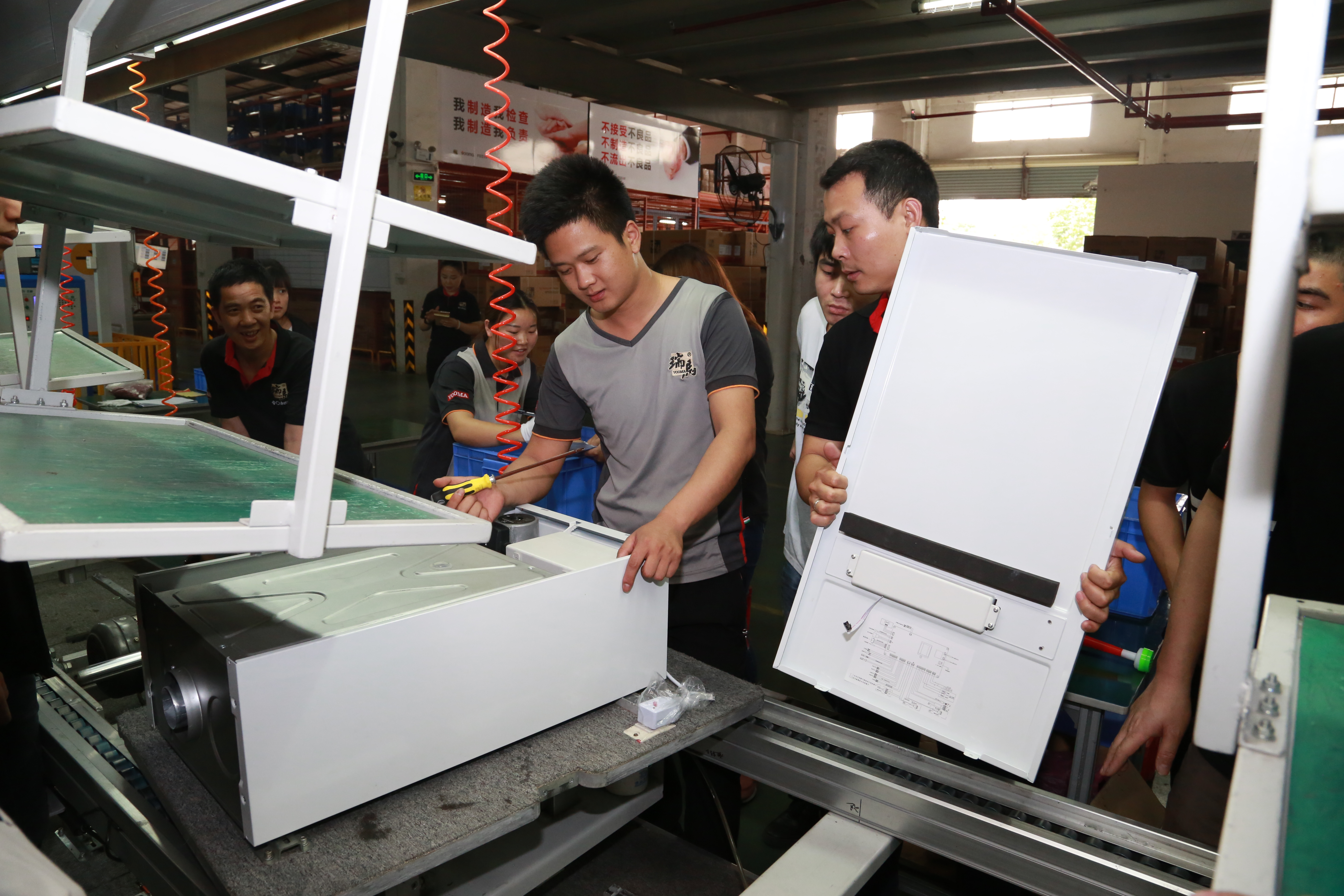 瑞馬壁掛爐廠家品質如何？今天小馬哥帶您走近了解！