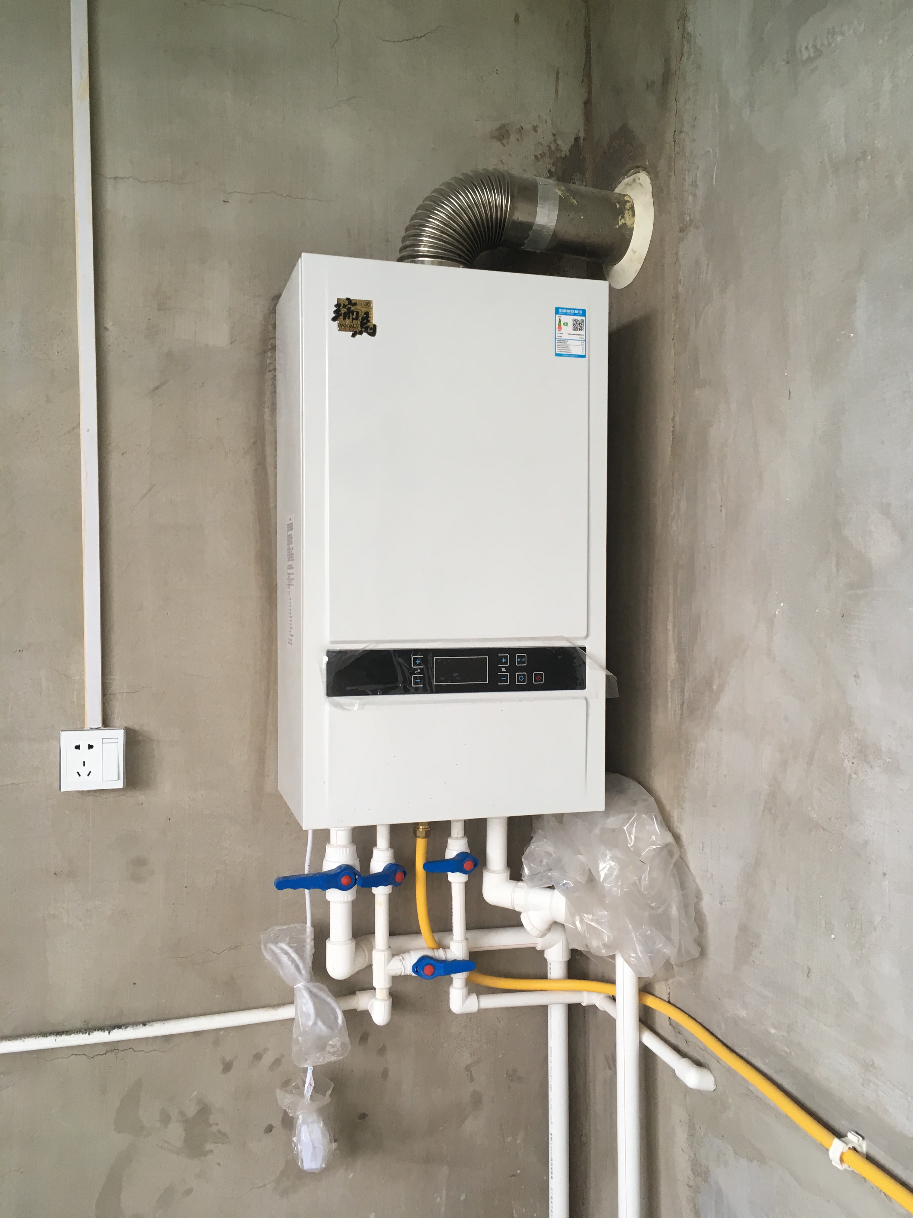 天津市煤改氣的推行，不少居民對(duì)燃?xì)獗趻鞝t嘖嘖稱贊